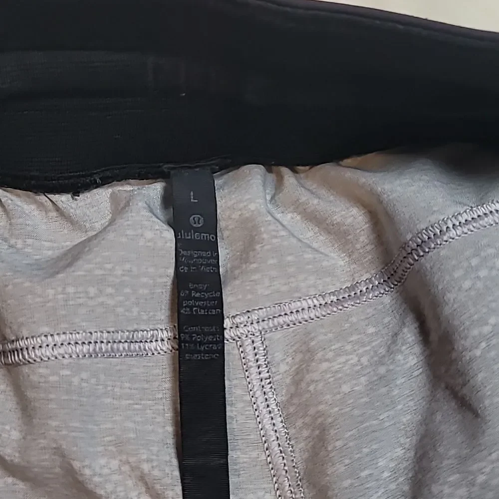 Lululemon Men Gray Athletic Training Shorts Size Large Gym Workout Casual